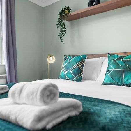Chic 2 Bedroom Apartment Near Liverpool Street By Gold Stays Londra Dış mekan fotoğraf
